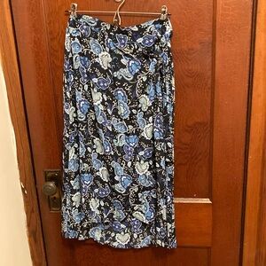 LOFT Navy and White Paisley Midi Skirt sz 10